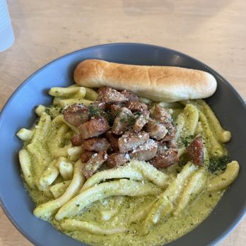 Pasta di Guy - Chef's Pasta - Choose your sauce, pesto, italian sausage - Italian Near Me - New Port Richey, Florida Pasta di Guy - Chef's Pasta - Choose your sauce, pesto, italian sausage - Italian Near Me - New Port Richey, Florida