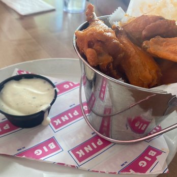 Big Pink - Buffalo Chicken Wings - Pizza Near Me - Miami Beach, Florida Big Pink - Buffalo Chicken Wings - Pizza Near Me - Miami Beach, Florida