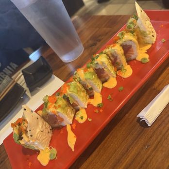 Hikari Sushi - Simi Roll - Sushi Bars Near Me - Simi Valley, California