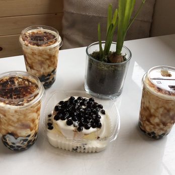 Feng Cha Teahouse - Dirty Boba Sea salt pearl cake - Desserts Near Me - Newark, California
