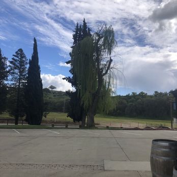 Tobin James Cellars - Wineries Near Me - Paso Robles, California