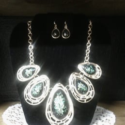 Gorgeous necklace and earring set. $18 Gorgeous necklace and earring set. $18