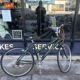 Exterior photo of Igor Does My Bike - Chicago, Illinois Exterior photo of Igor Does My Bike - Chicago, Illinois
