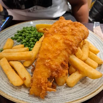 Wetherspoon Express - Fish and chips were very good! - Pubs Near Me - Hounslow, XGL