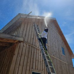 Riverside Painters - Power wash before stain