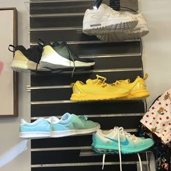 Haute Seconds - Brand new and used sneakers