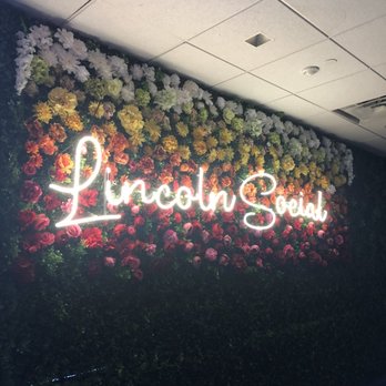 Lincoln Social Rooftop - American Near Me - Columbus, Ohio