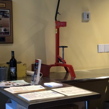 OENO Winemaking - Wineries Near Me - Kailua, Hawaii OENO Winemaking - Wineries Near Me - Kailua, Hawaii