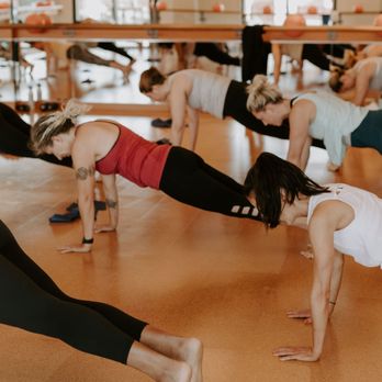 barre3 - Legacy Village - Barre Classes Near Me - Lyndhurst, Ohio barre3 - Legacy Village - Barre Classes Near Me - Lyndhurst, Ohio