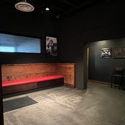 Old 10 Bar & Grill - Entrance