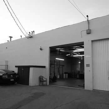 Burbank Strength & Conditioning - Back of Building (Parking Lot) - Trainers Near Me - Burbank, California Burbank Strength & Conditioning - Back of Building (Parking Lot) - Trainers Near Me - Burbank, California