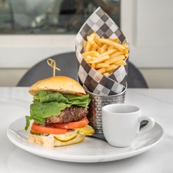Dakota’s On The Cove - Buster's Big Bite Burger