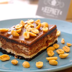 Jeepney - Snickers Cheesecake