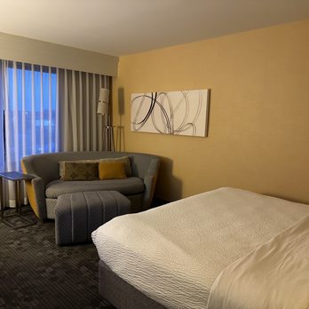 Courtyard by Marriott Lafayette - Hotels Near Me - Lafayette, Indiana