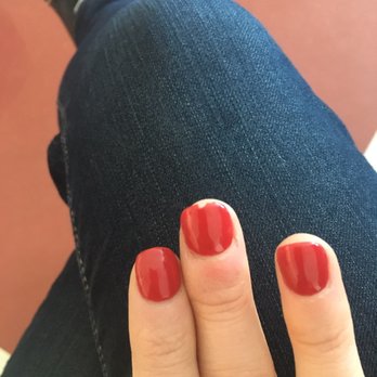 Lee Nail Salon - Chipped nail three days after dip manicure. Broken, painful flesh beneath cuticle. Definitely didn't last two-three weeks as promised. :( - Nail Salons Near Me - Chicago, Illinois
