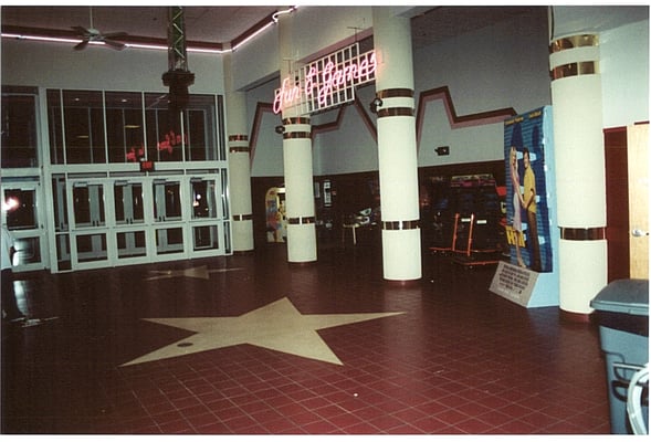 Marquee Cinemas Westbrook 12 314 Flat Rock Pl Westbrook Ct Movie Theatres Mapquest