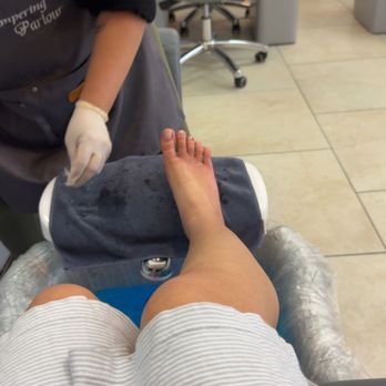 New Nail Pampering Parlour - Cut on middle toe - Nail Salons Near Me - Paoli, Pennsylvania New Nail Pampering Parlour - Cut on middle toe - Nail Salons Near Me - Paoli, Pennsylvania