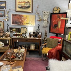 Antique Gallery Of Lewisville - MCM booth