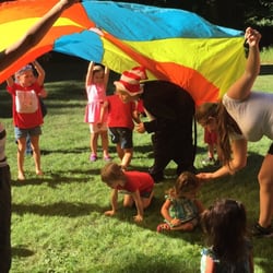 Music Lessons With Amy - Parachute fun