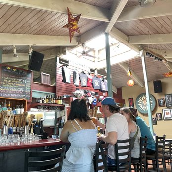 Big Island Brewhaus - inside dining option - Breweries Near Me - Kamuela, Hawaii