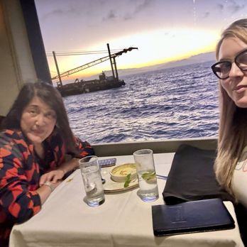Skates On The Bay - Seafood Near Me - Berkeley, California