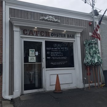 Catch Oyster Bar - Seafood Near Me - Patchogue, New York