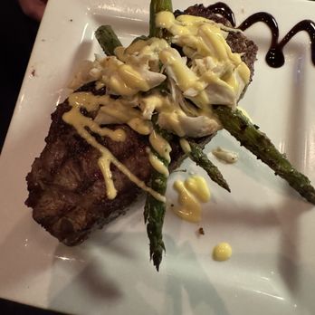 Mo's A Place for Steaks - Steakhouses Near Me - Greenwood, Indiana