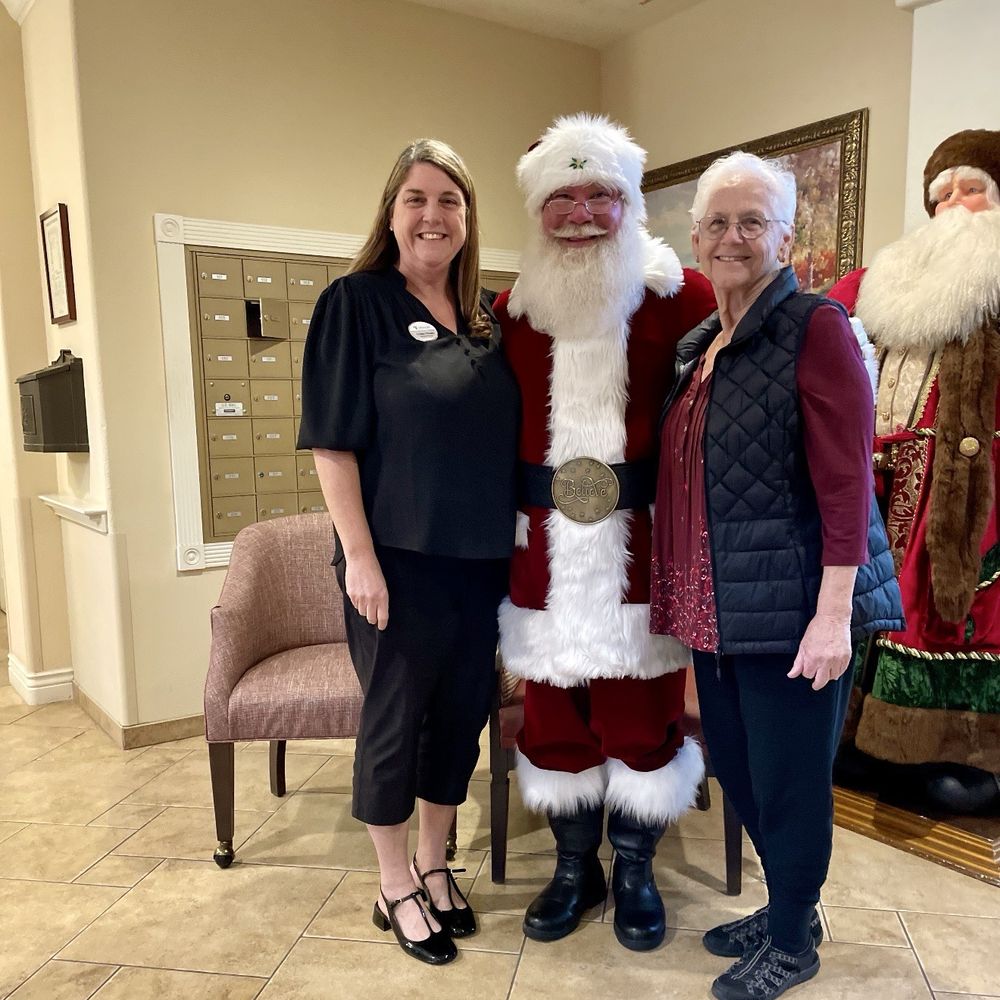 Oakmont of Carmichael - Santa spreading holiday cheer to residents and staff at Oakmont of Carmichael! - Assisted Living Facilities Near Me - Carmichael, California Oakmont of Carmichael - Santa spreading holiday cheer to residents and staff at Oakmont of Carmichael! - Assisted Living Facilities Near Me - Carmichael, California