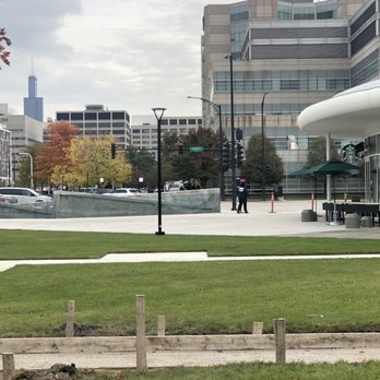 Starbucks - Coffee & Tea Near Me - Chicago, Illinois