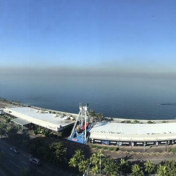 Conrad Manila - Panoramic Manila Bay view - Hotels Near Me - Pasay City, NCR