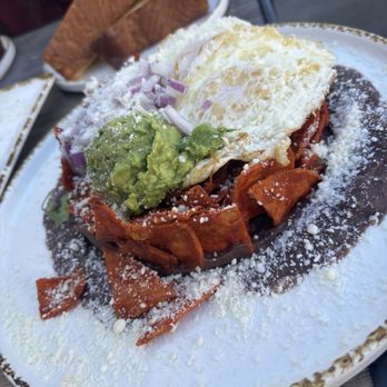 Madres Brunch - Chilaquiles - Breakfast & Brunch Near Me - Long Beach, California Madres Brunch - Chilaquiles - Breakfast & Brunch Near Me - Long Beach, California