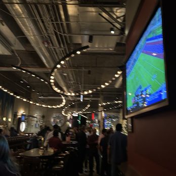 Flight Club Chicago - Cocktail Bars Near Me - Chicago, Illinois