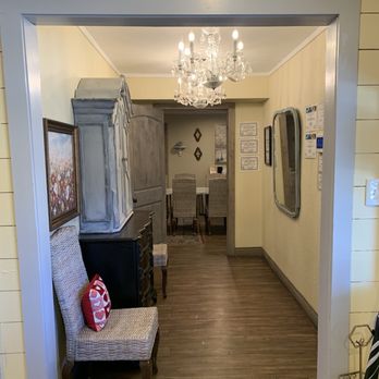 L’Amitié Bistro - Breakfast & Brunch Near Me - Denton, Texas