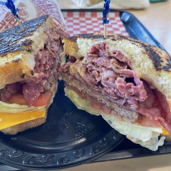 Apollo Burger - Golden Burger - Burgers Near Me - Riverton, Utah