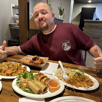 Palm Thai Cafe - Best Pad Thai & Drunken Noodles I've ever had! True story! - Thai Near Me - San Diego, California Palm Thai Cafe - Best Pad Thai & Drunken Noodles I've ever had! True story! - Thai Near Me - San Diego, California
