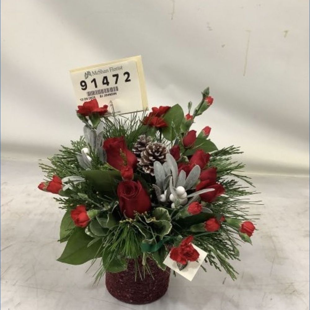McShan Florist - Christmas bouquet - Florists Near Me - Dallas, Texas McShan Florist - Christmas bouquet - Florists Near Me - Dallas, Texas