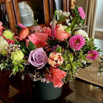 Petal and Crumb - Florists Near Me - Upton, Massachusetts Petal and Crumb - Florists Near Me - Upton, Massachusetts