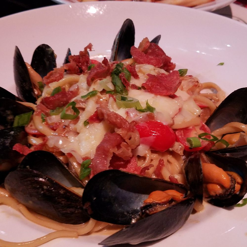 Les 3 Brasseurs - Linguini - Pubs Near Me - Quebec, Quebec