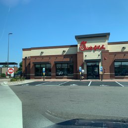 ows a chick - fil's restaurant