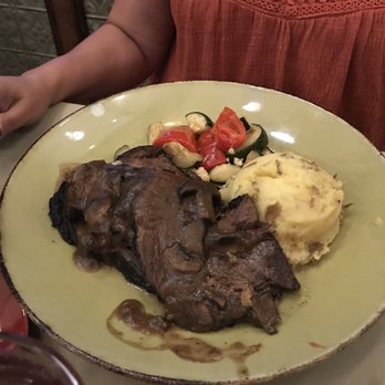Linn's Restaurant - American Near Me - Cambria, California