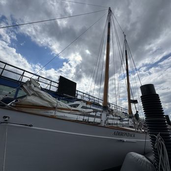 Classic Harbor Line New York - S/V - Boating Near Me - New York, New York