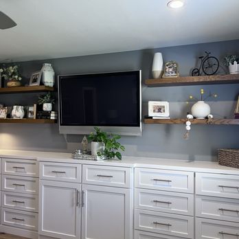 Masterpiece Carpentry - Built-in cabinets and floating shelves. - Carpenters Near Me - Westlake Village, California Masterpiece Carpentry - Built-in cabinets and floating shelves. - Carpenters Near Me - Westlake Village, California