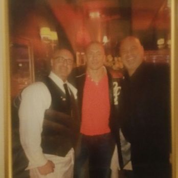 Bis - Pictures on the way to bathroom - Italian Near Me - Montreal, Quebec