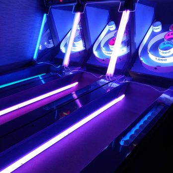 The Flipside - All age environment, drinks for the adults, games for the kids. - Arcades Near Me - Loveland, Colorado
