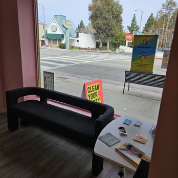 Clean Your Dirty Face - The view of Ventura Blvd - Skin Care Near Me - Studio City, California