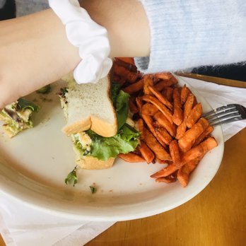 Brick's River Cafe - Club sándwich with sweet potatoes fries - American Near Me - Bandera, Texas Brick's River Cafe - Club sándwich with sweet potatoes fries - American Near Me - Bandera, Texas