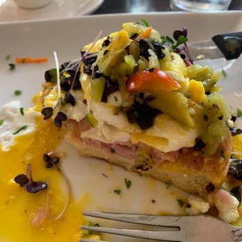 Clafoutis - Green Chile Benedict - French Near Me - Santa Fe, New Mexico
