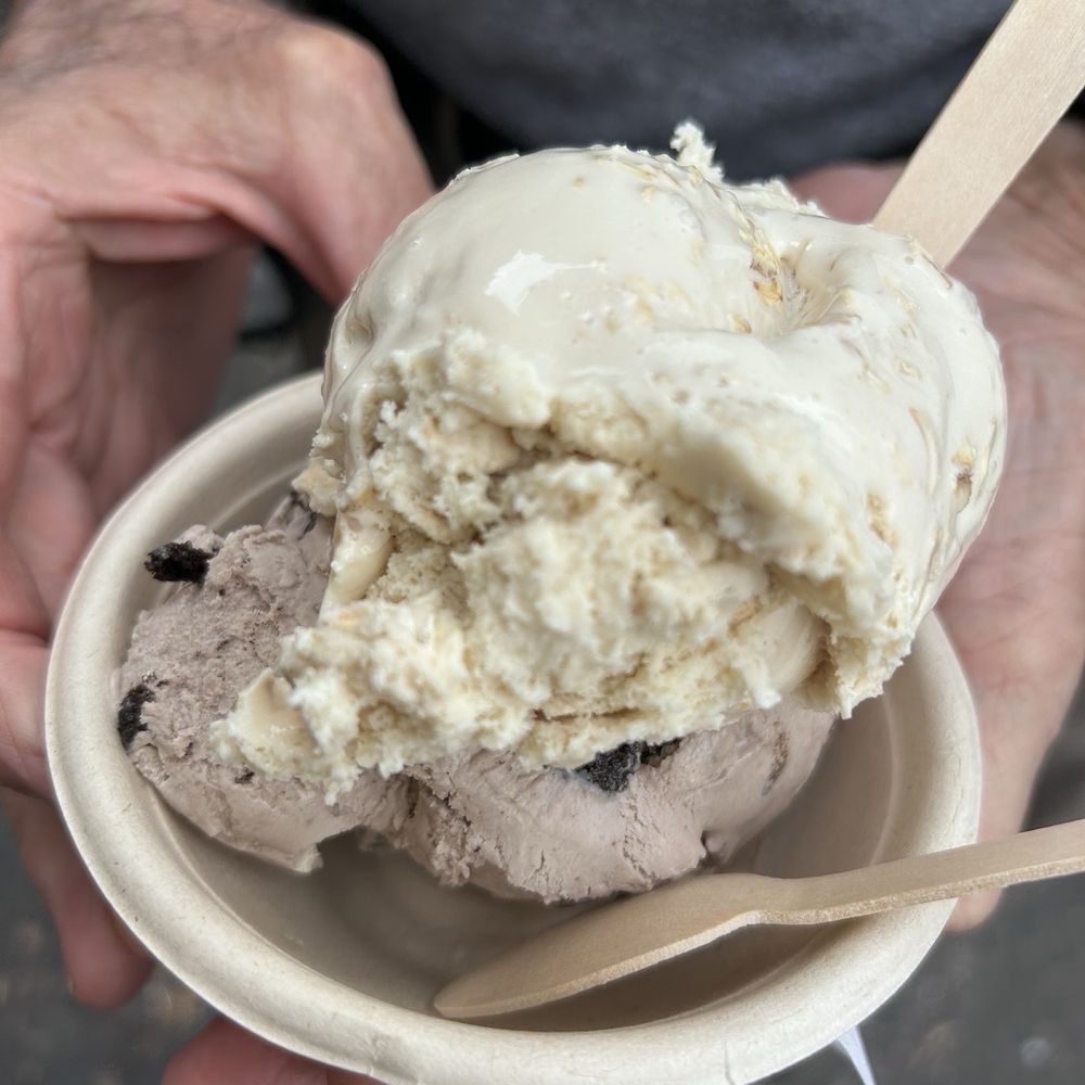 Beaux Berry - Oatmeal brown sugar over pb cookies and cream - Ice Cream & Frozen Yogurt Near Me - Portland, Oregon Beaux Berry - Oatmeal brown sugar over pb cookies and cream - Ice Cream & Frozen Yogurt Near Me - Portland, Oregon