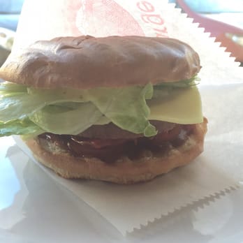 l'herbivore - BBQ Burger... Ganz lecker für Fleischlos... - Vegan Near Me - Berlin, BE l'herbivore - BBQ Burger... Ganz lecker für Fleischlos... - Vegan Near Me - Berlin, BE
