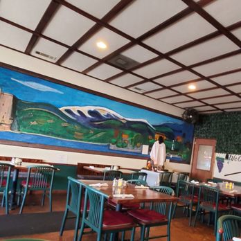 The Sicilian - Table Tops ... Quite little place! - Italian Near Me - Biloxi, Mississippi